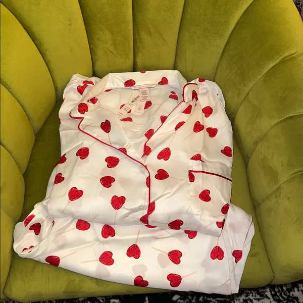 NWT Victorias Secret Valentine PJ Set - Image 3