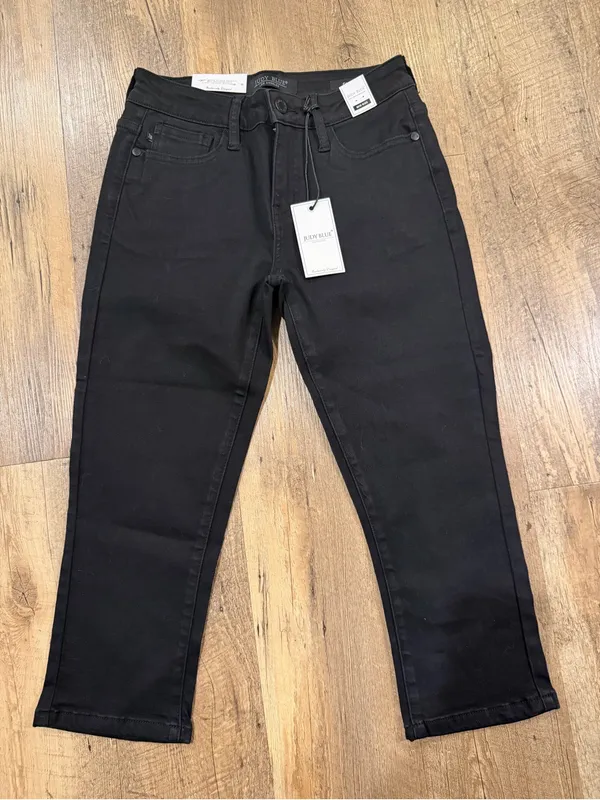 NWT Judy Blue Mid Rise Black Capris - Image 2