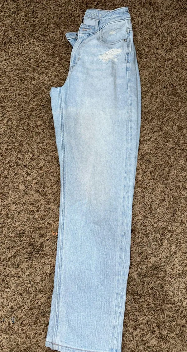 American Eagle Mom Jeans - Image 5