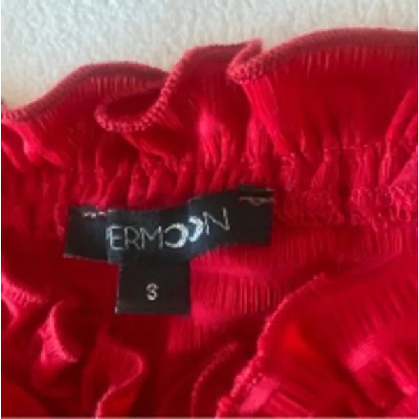 Red crop top long sleeve‎ - Image 3