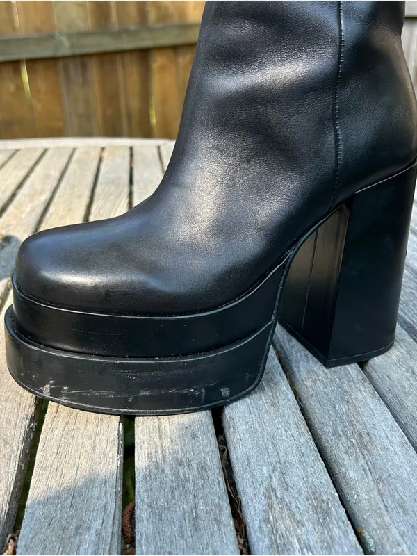 Steve Madden Black Genuine Leather Cobra Platform‎ Bootie size 9.5 in black - Image 8