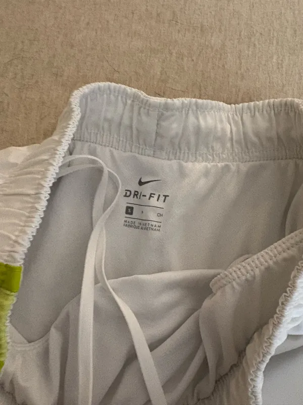 Nike Running Shorts Dri-Fit - Image 3