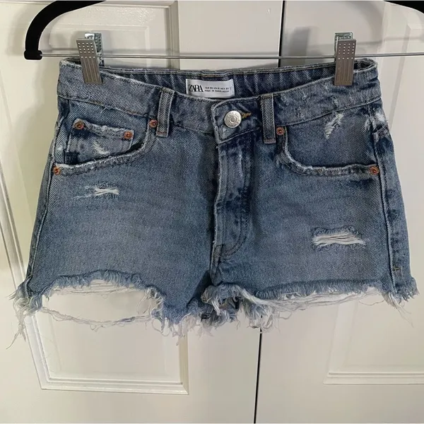 Zara Denim Jean Shorts - Image 3