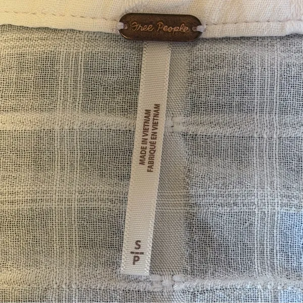Free People Loveland solid buttondown textured shirt in Lavender, size S overszd - Image 3