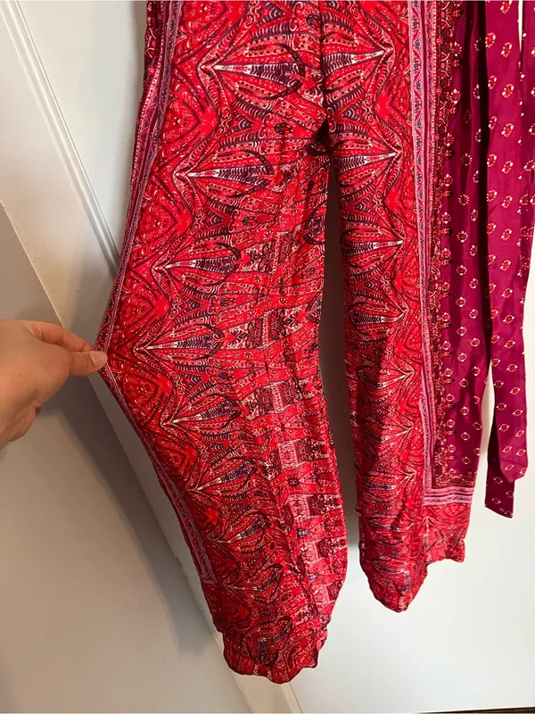 Free People Cabbage Rose Red pink Wide-Leg Wrap Jumpsuit size 0 paisley FLAWS - Image 3