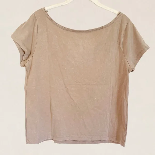 Disney Winnie the Pooh Rabbit Fresh Carrots Graphic Tee Tan XS‎ NEW - Image 3