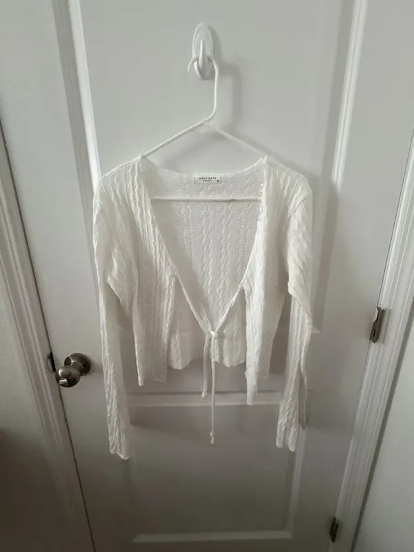Good Days Project White Knit Tie-Front Long Sleeve Cropped Cardigan - Image 4