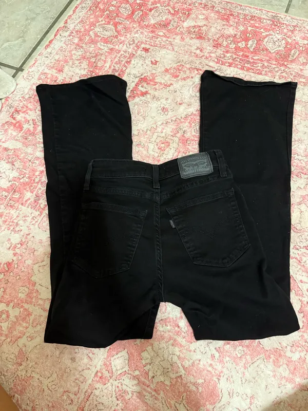 Black Levi’s Flare Jeans - Image 2