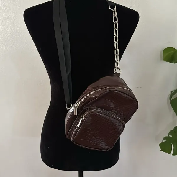 Wild Fable Brown faux leather crossbody EUC - Image 6
