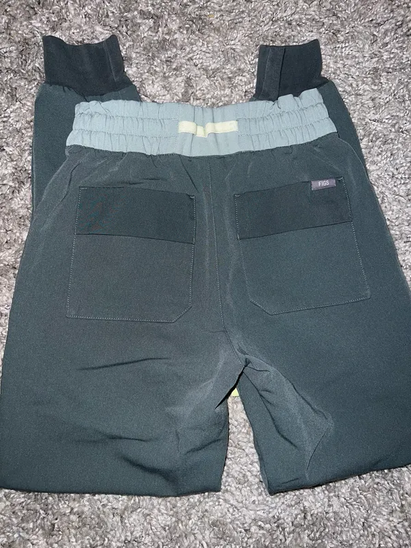Women’s Bonsai Scrub Set Size XXS/P Zamora Joggers Tatu And Catarina Top - Image 4