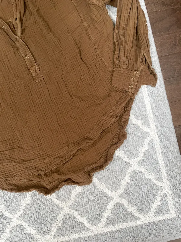 We The Free forest green oversized soft linen long sleeve Henley flowy top - Image 4