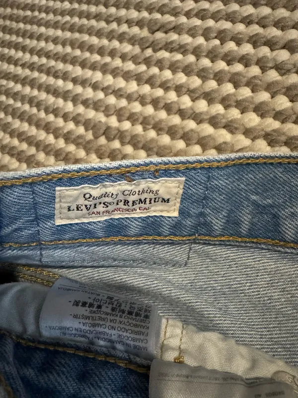 Levi’s 501 Shorts - Image 4