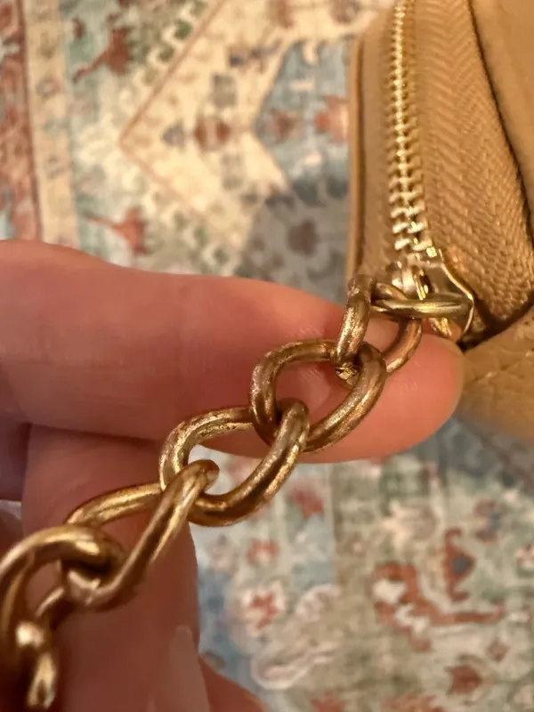 Anne Klein Beige Zip-Around Wallet Card Case w/ Gold Tone Chain Clip, Pockets - Image 4