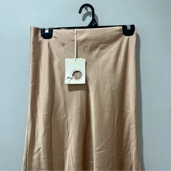 New‎ Collection Skirt MIDI Size Medium Peach Tan Cocktail Party NEW - Image 4