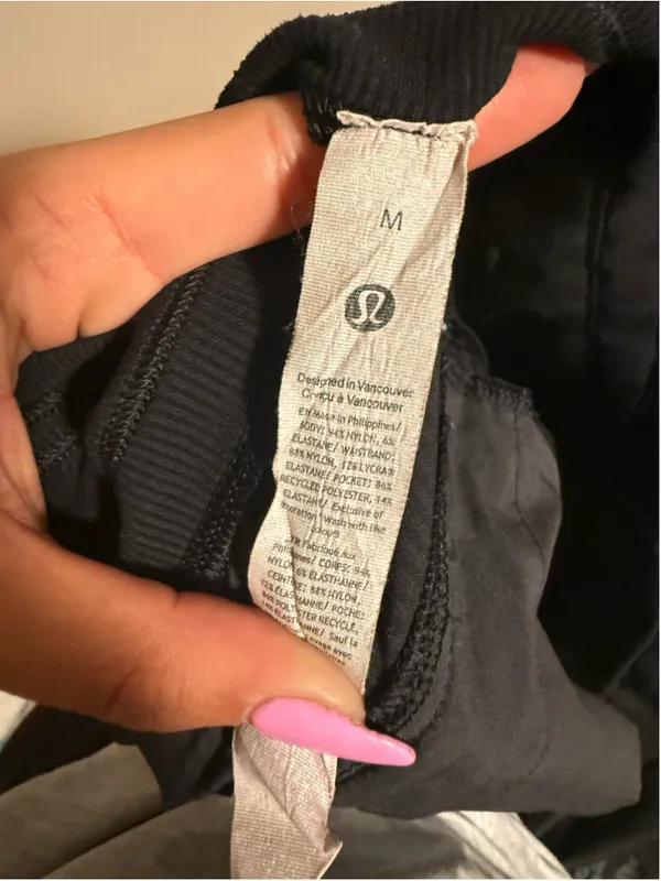Lululemon Dance Studio Relaxed-Fit Mid-Rise Cargo Pant Black 2024- Size Medium - Image 8