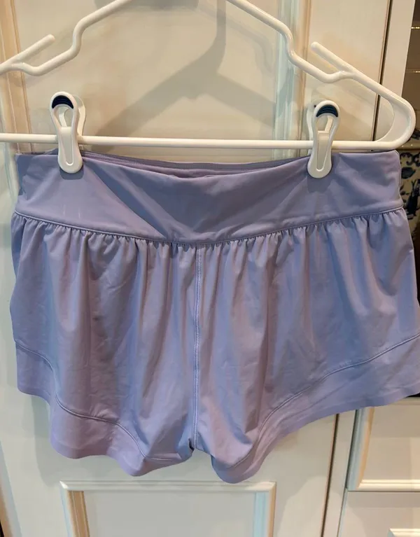 Lululemon Size 8 Calm Tides Short Light Purple / Lavender - Image 2