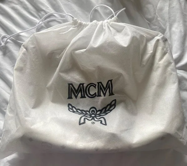 MCM Princess Lion White Shoulder Tote - Image 10