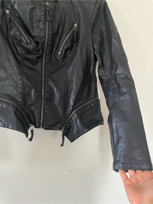 BLANK NYC Black Faux Leather Moto Jacket Medium Chic Model Off Duty Minimalist - Image 4