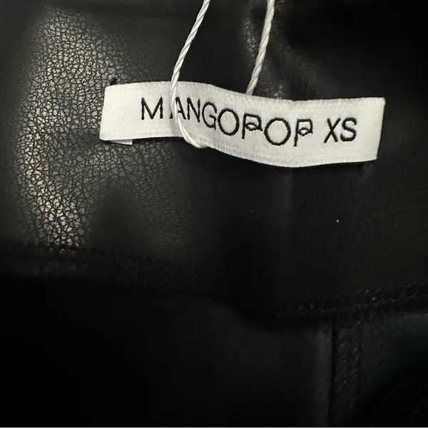 Chic Black Faux Leather Mini Skirt - Image 4