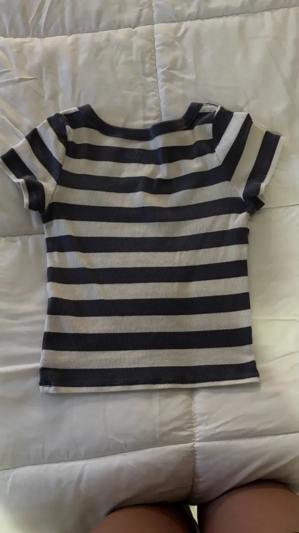 Hollister top - Image 2
