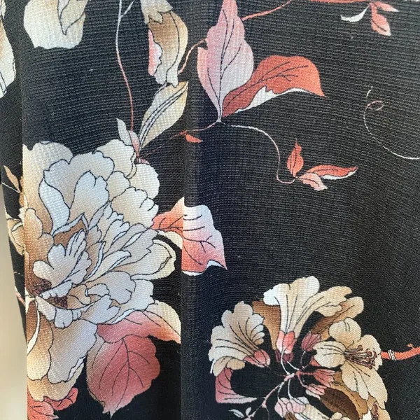 Free Press Clothing black pink floral off the shoulder short sleeve crop top M - Image 7