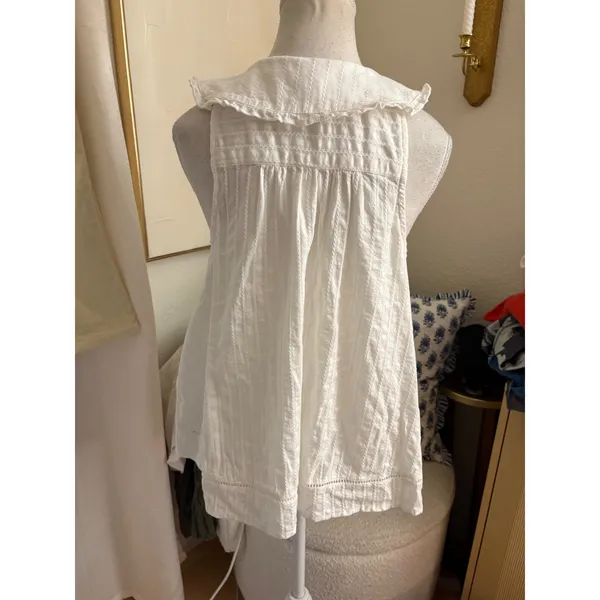 Pilcro White Keira Tank Button Front Peter pan Collar Size Medium - Image 3