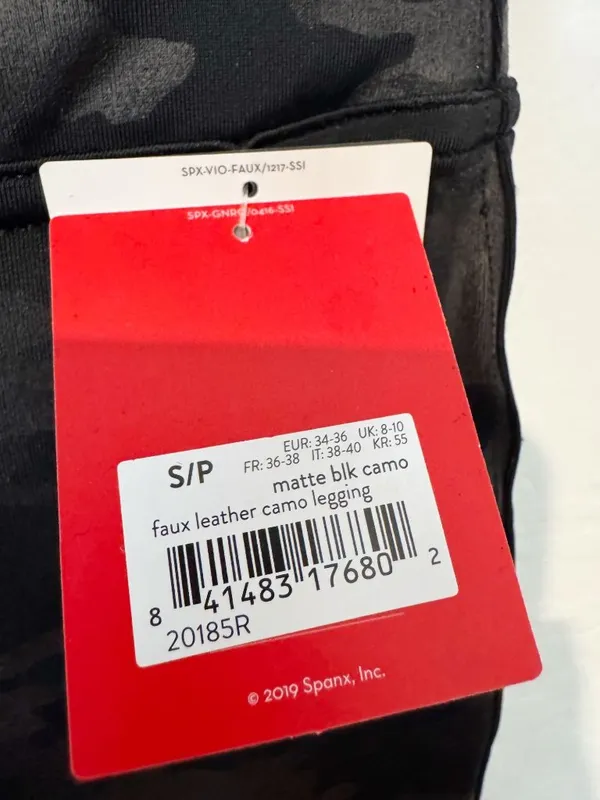 Spanx Camo Leggings Size‎ Small Black Matte Faux Leather Shaping Downtown Indie - Image 5