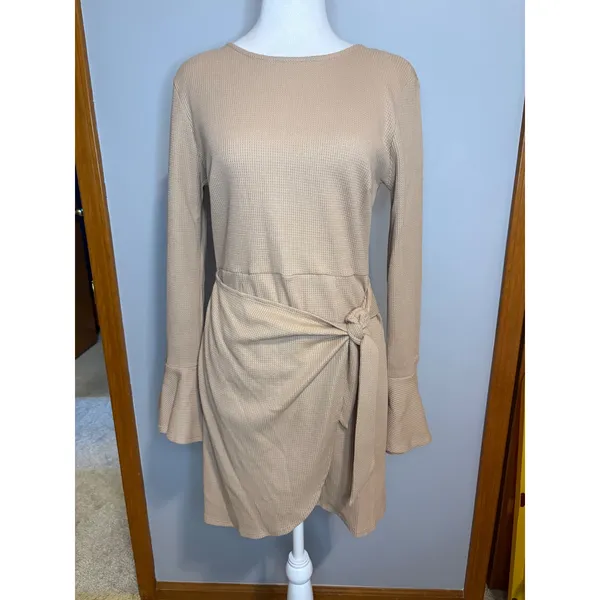 Hello Molly You for Me Beige Waffle Knit‎ Wrap Mini Dress Bell Sleeve US 6/M NEW - Image 2