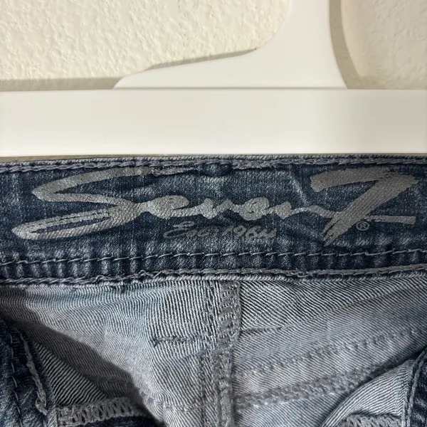 Seven7 Stylish Blue Denim Slim Straight Petite Blue Jeans size 10P - Image 2