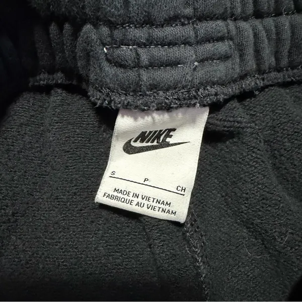 Nike Black Air Shorts - Image 3