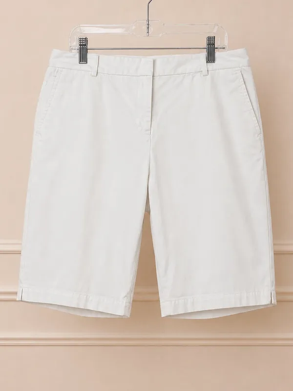 Talbots White Bermuda Shorts Size 10 Classic Chino Preppy Nantucket Coastal Chic - Image 2