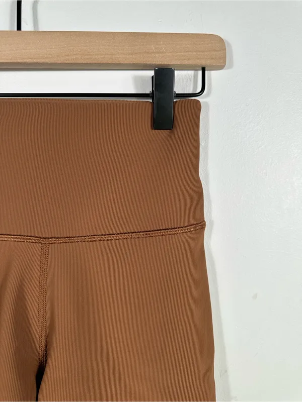 Aritzia TnAction Ribbed High Rise Biker Shorts Brown Women’s Size‎ Small Athletic Yoga - Image 4