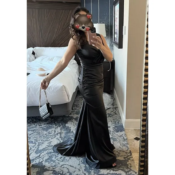 David's Bridal GALINA SIGNATURE Women’s Stretch Satin Ruched Mermaid Dress Black Size 2 EUC - Image 3