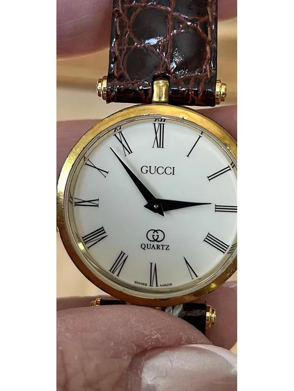 Rare Vintage Gucci 2000M Swiss Timepiece Stacked Watch Red & Green - Image 2
