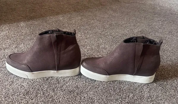 Brown Sneaker Wedge Shoes - Image 4
