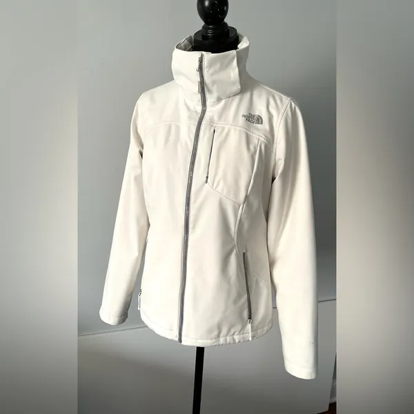 THE NORTH FACE jacket 🌟🌟 - Image 4