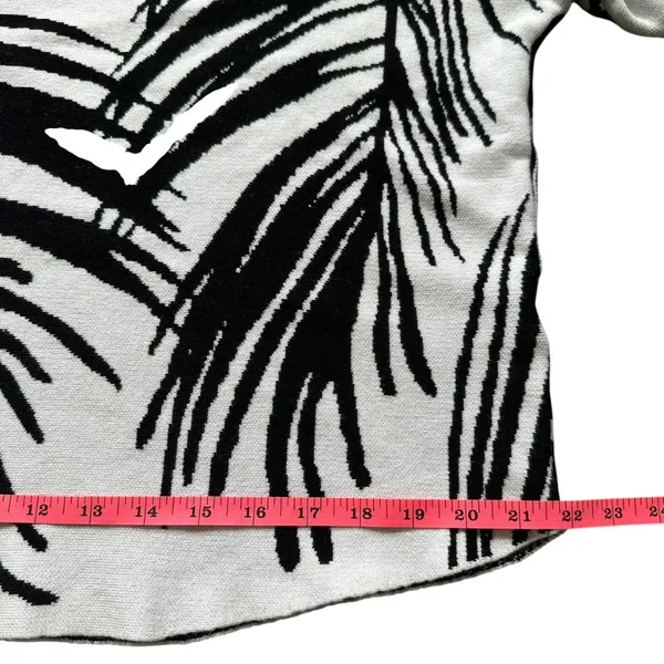 Zebra Print Sweater Scoop Neck Large 3/4 Batwing Sleeve Lightweight Rounded‎ Hem - Image 9