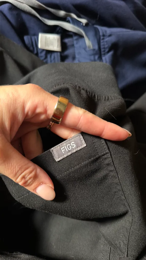 FIGS Black Livingston Pants High-Waisted Scrub Pants + Top Set - Image 4