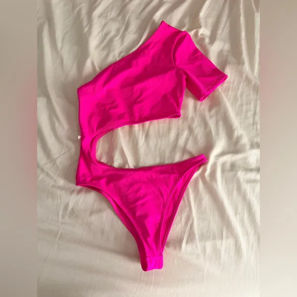 Alo yoga pink body wave cut out one piece swimsuit Xxs - Image 3