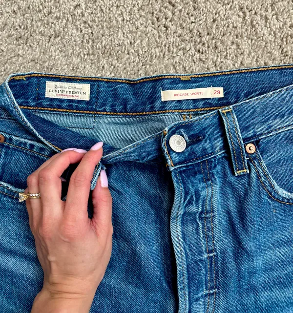 Levi's Ribcage Shorts - Image 2