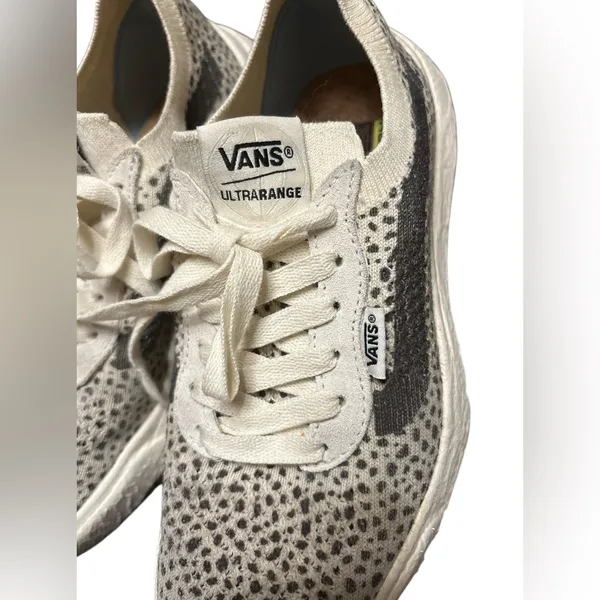 Vans UltraRange VR3 Cush Sneakers,Size 6.5,Made in Vietnam - Image 6
