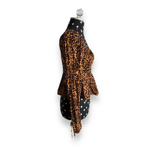 Urban Outfitters Womens Blouse‎ Sz M Ava Smocked Heart Leopard Print NEW - Image 6