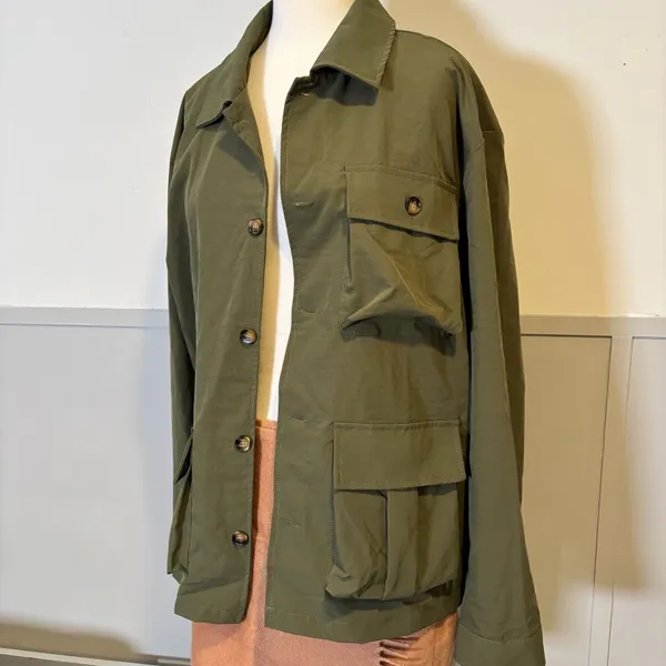 Utility Lightweight  Olive Green Pocket Jacket  Size Large - Image 5