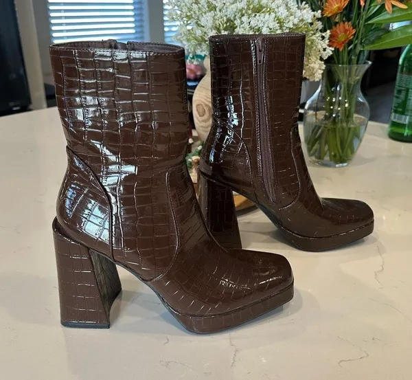 Forever 21 Brown Leather mid-calf Boots - Image 2