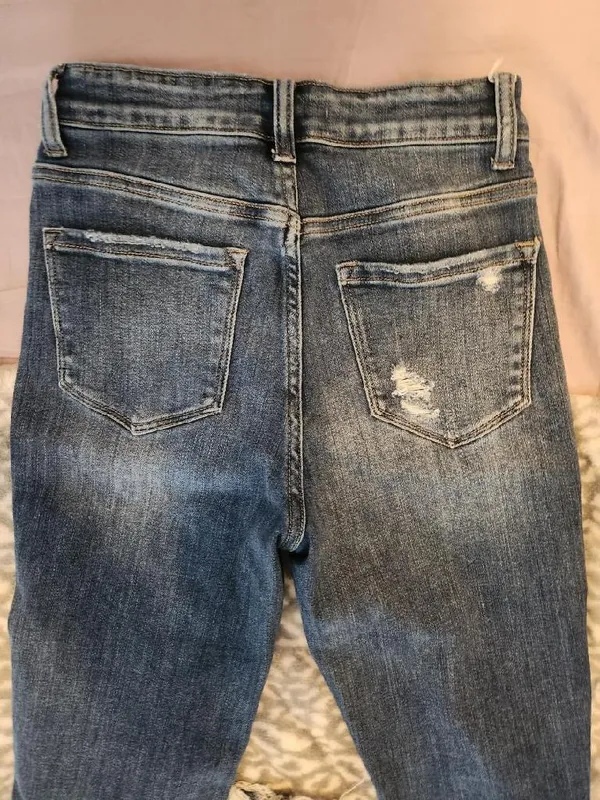 Flares - Image 3