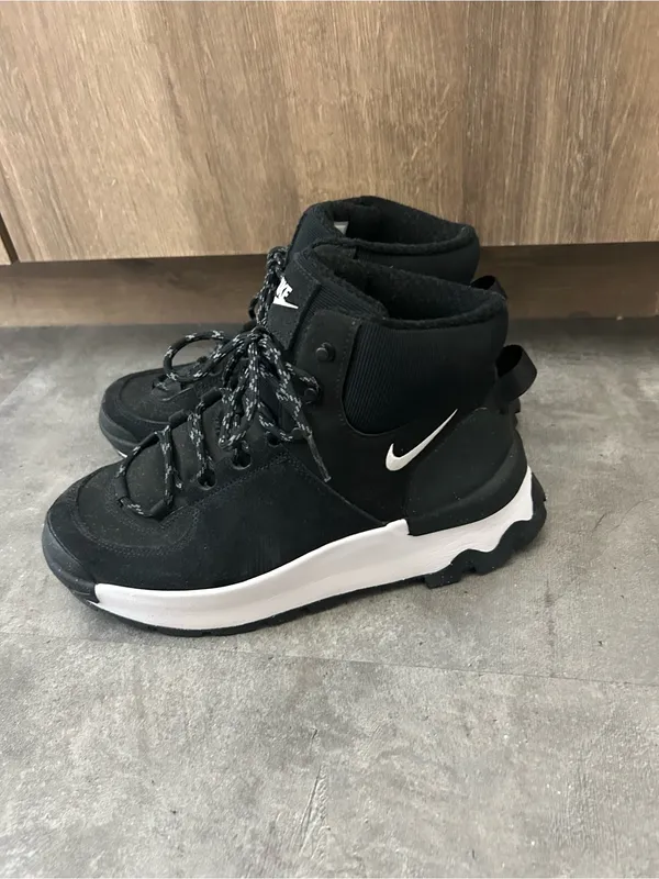 Nike City Classic Women's Lace-up Sneaker Boots Winter Snow Boots Black Size 7 - Image 11