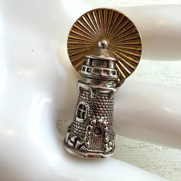 Avon Lighthouse Lapel Pin Silver - Image 3