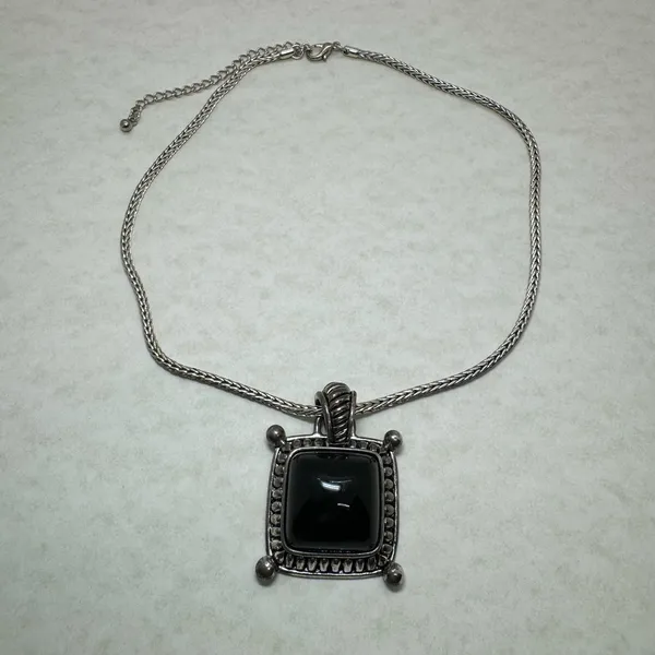 Vintage Premier Designs Silver Tone Black Stone Pendant Chain Necklace Stamped - Image 3