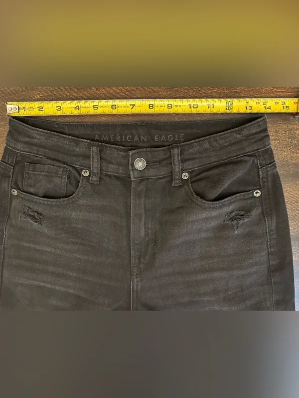American Eagle Black Distressed Mom Jeans Size 4 - Image 3