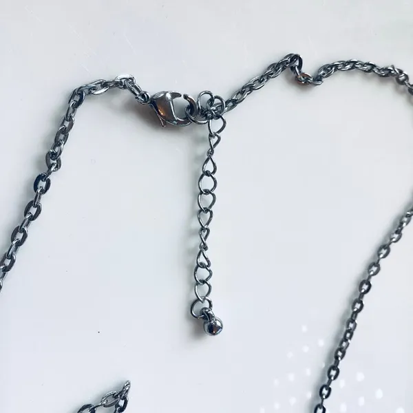 Large Crystal Star Pendant with Matching Chain Silver - Image 7